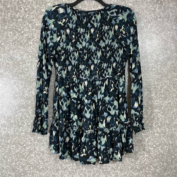 BeachLunchLounge Talia Blue Smocked Tunic Blouse - Size Small - Long Sleeves - Picture 9 of 9